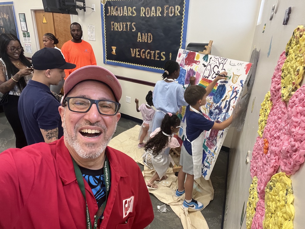 Gary Gore leading a community art workshop